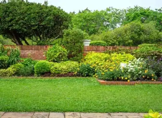 landscaping services North Brentwood